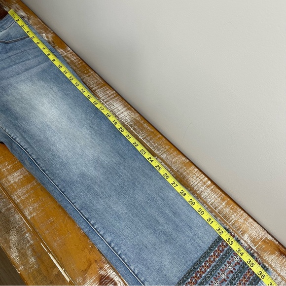 Manstream Boutique Straight Crop Jean With Bottom Detail Size 8 - Picture 11 of 13